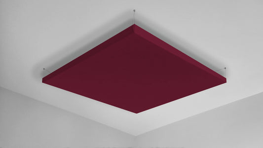 Bordeaux linnen akoestisch plafondpaneel met zilveren ophangsysteem 